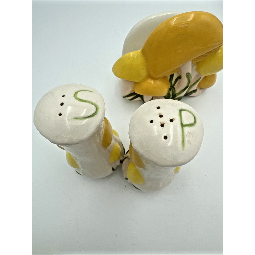 Vintage Mushroom Collection Ceramic Napkin Holder And Shakers Set - Picture 4 of 8